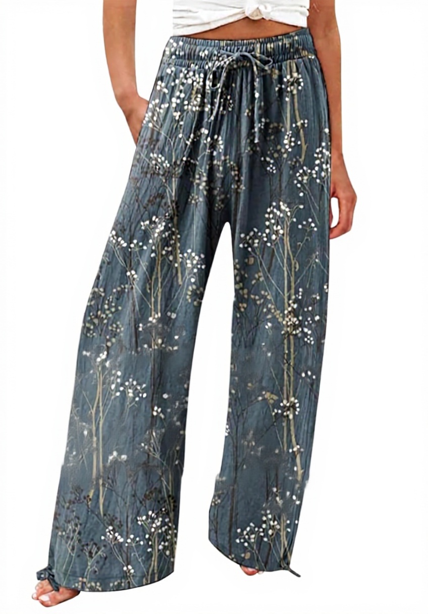 Generico Pantalone Nero Donna Vita Elastica abbinato con maglione e sneaker per look casual