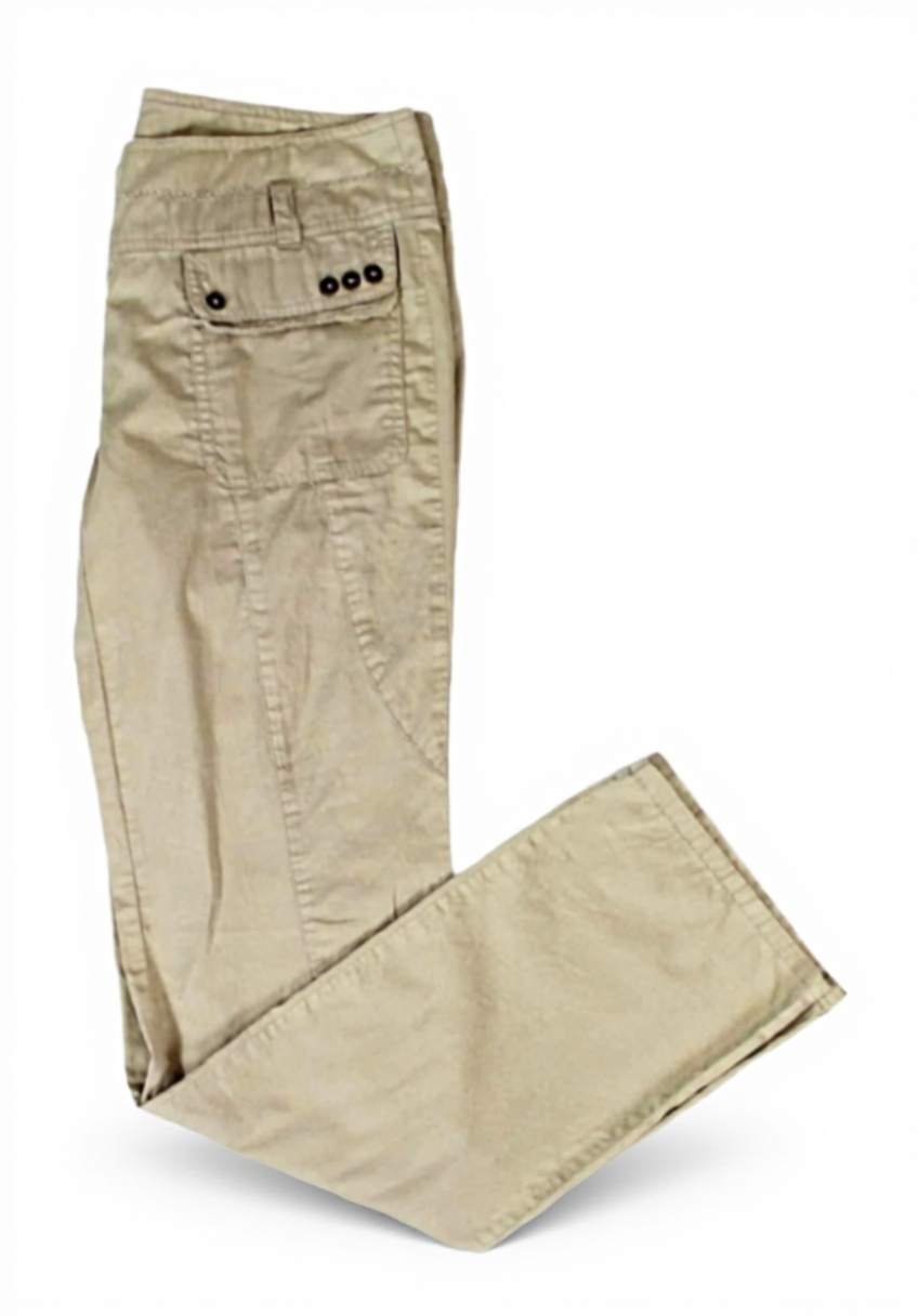 Donna che indossa i Pants Casual Women Newpenny Pennyblack Lamina Beige in un contesto d'ufficio moderno