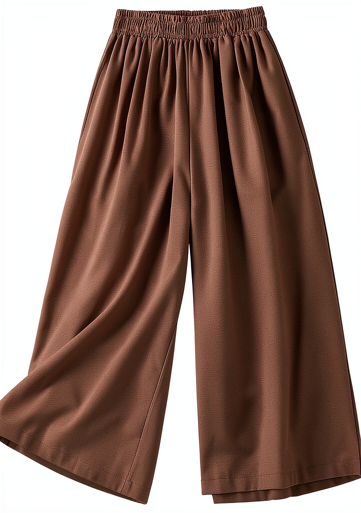 Pantaloni donna Generico in cotone e lino indossati in un ambiente estivo